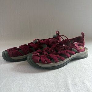 Keen Whisper Maroon Outdoor  Hiking Sandals Women's Size 9